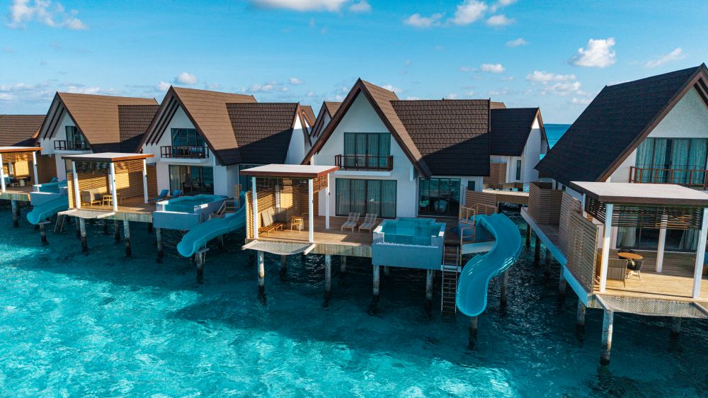 Water Pool Suite with Slide, Meyyafushi Maldives 5*