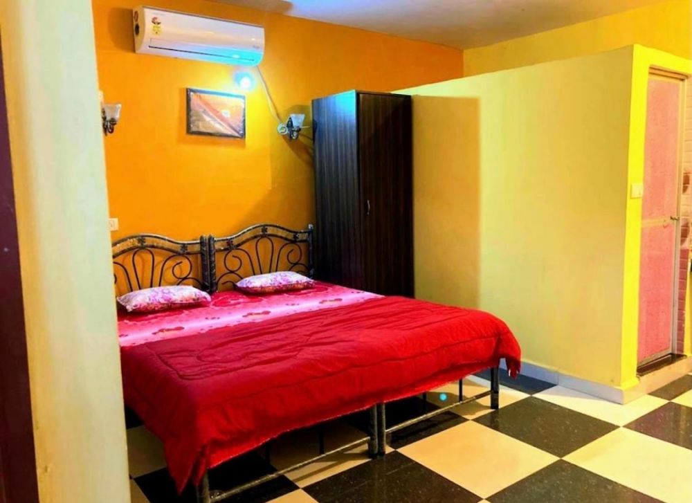 Standard Non AC/with AC, Samantha Inn 1*