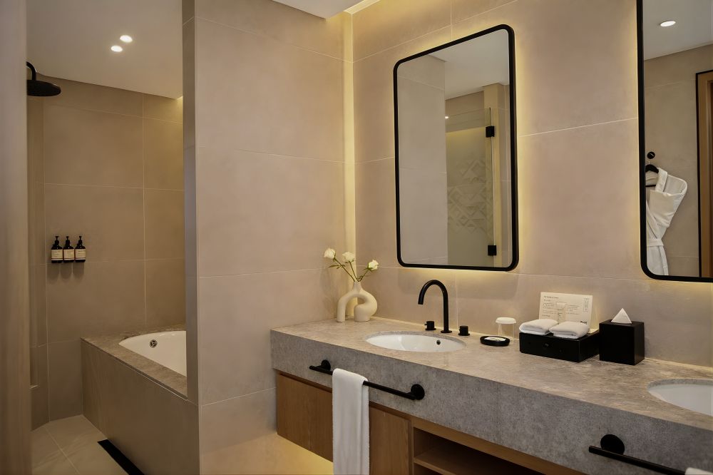 Grand Deluxe Room, The H Dubai 5*