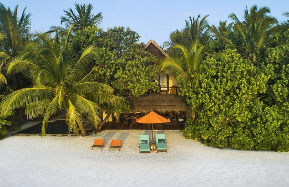 2 Bedroom Sunset Beachfront Suite with Pool, Taj Exotica Resort & Spa 5*