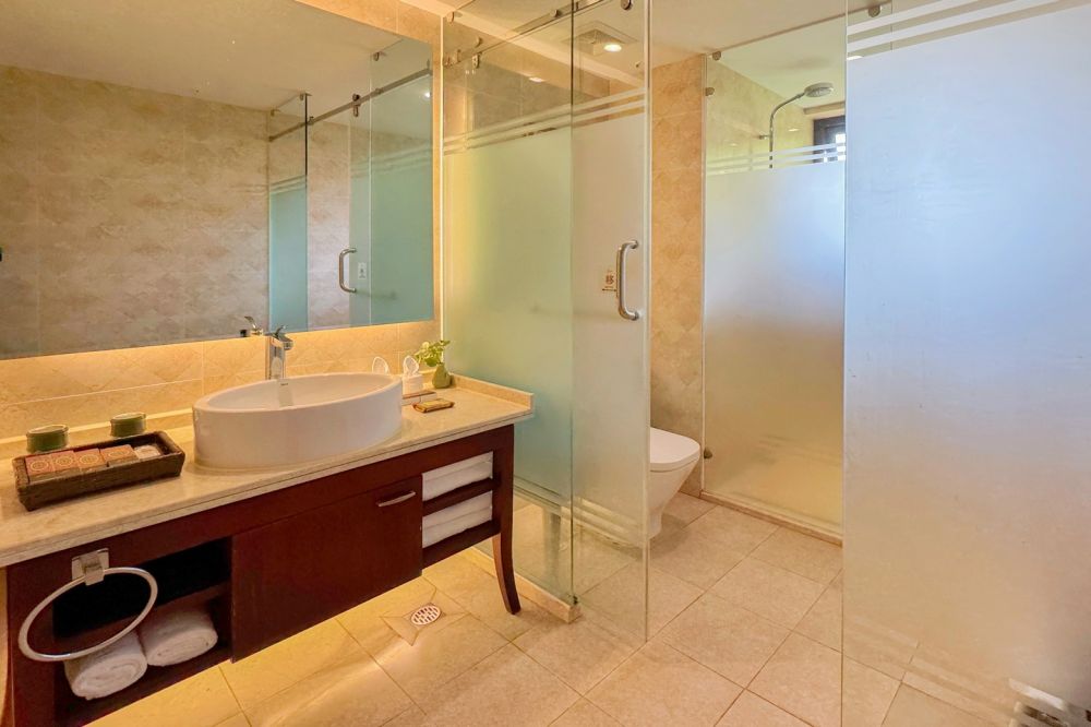 Villa Room/Swimming Pool Villa Room, Yalong Bay Villas & Spa 5*