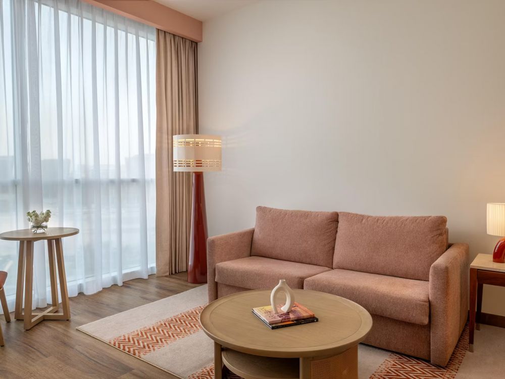 Queen Deluxe Family Plaza View, Yas Plaza Circuit (ex. Centro Yas Island Rotana) 4*