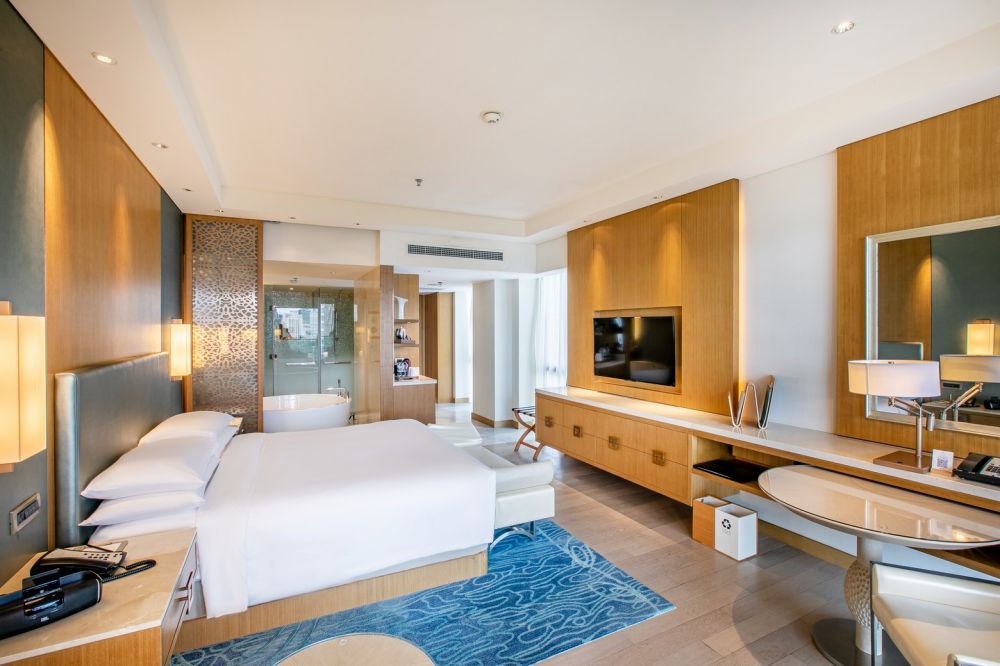 Deluxe Ocean View Room KING BED, JW Marriott Hotel Sanya Dadonghai Bay (ex. Sanya Marriott) 5*