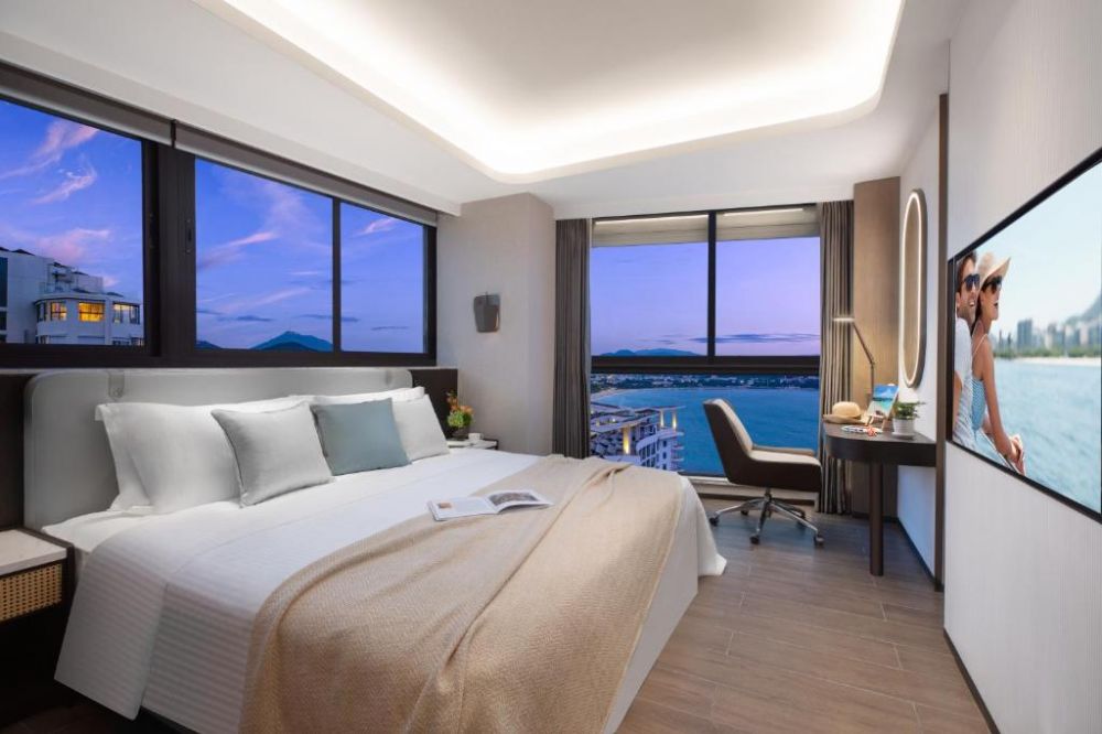 Two-Bedroom Executive Seaview, Ascott Dadonghai Bay Sanya 5*