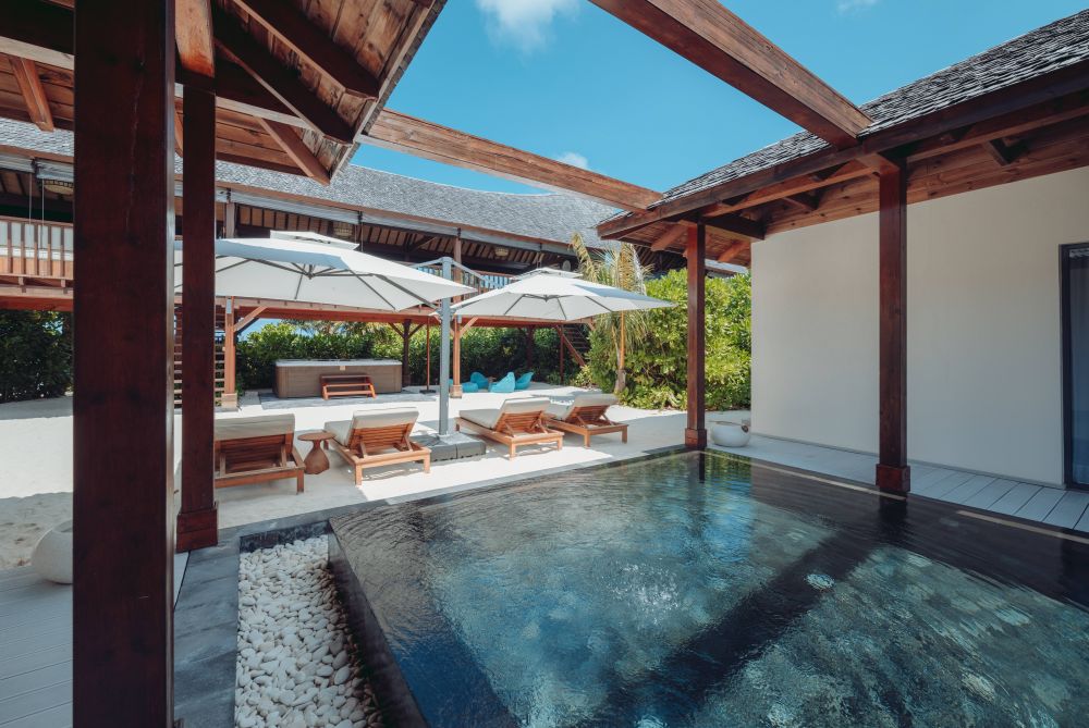 Four Bedroom Beach Pool Residence, Kuredhivaru Resort and Spa (ex.Movenpick Resort Kuredhivaru) 5*