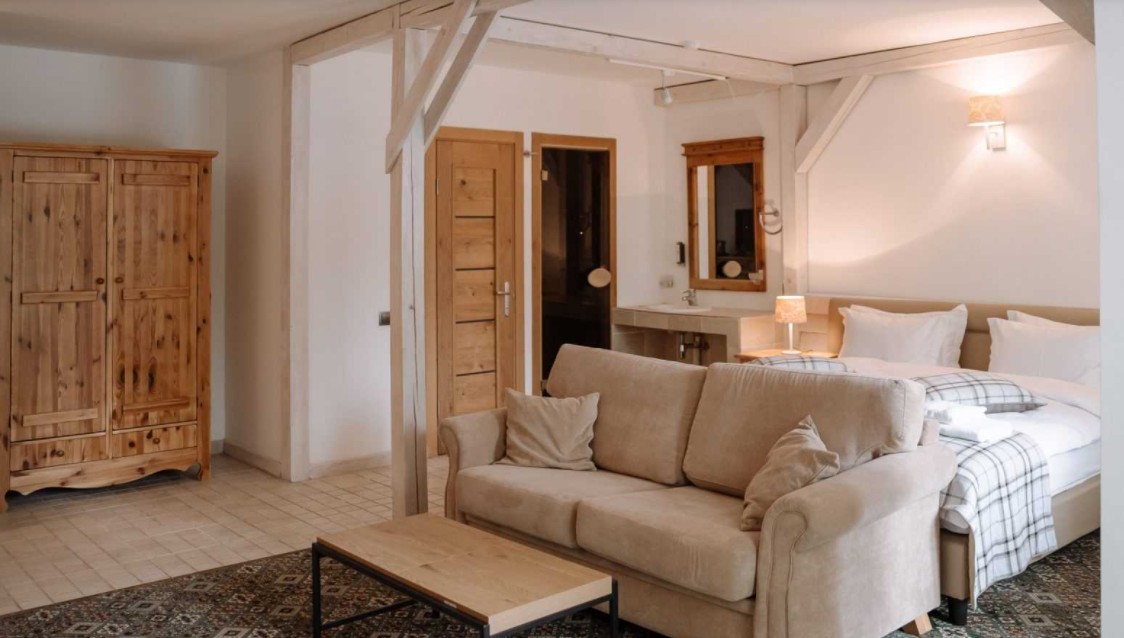 Полулюкс, Yaremche Club Hotel 4*