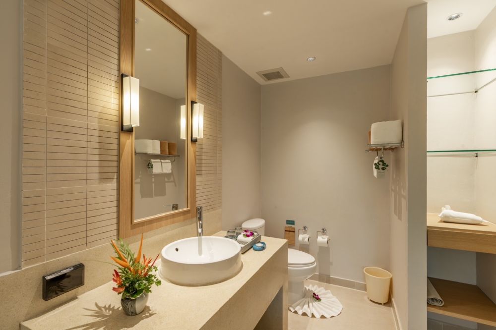 Deluxe, Apsara Beachfront Resort & Villas 4+