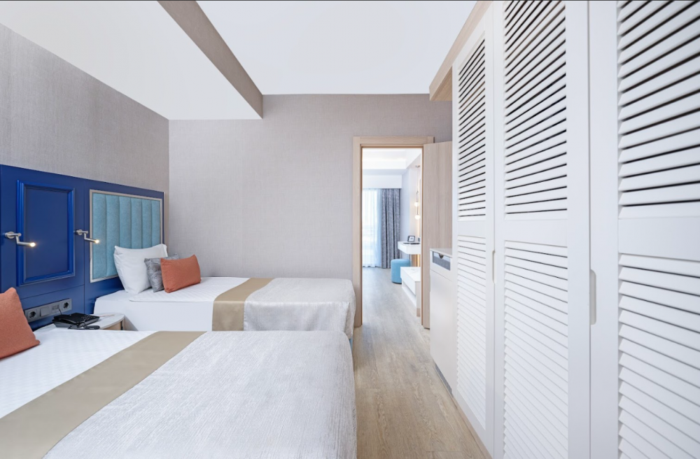 Family Swim Up Land View Room/ Sea View, Lago Hotel (ex. Azura Deluxe Resort & Aqua Sorgun) 5*