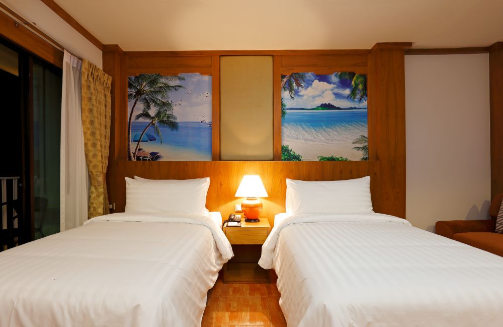 Deluxe Lagoon Room, Chabana Resort 4*