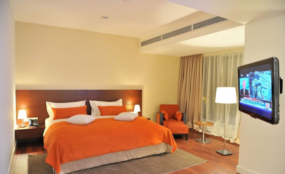 Deluxe, Park Hotel Almaty 4*