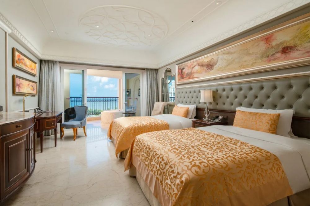 Crowne Plaza Standard Sea View High Room (ex.Super Sea View), Crowne Plaza Resort Sanya Bay 5*