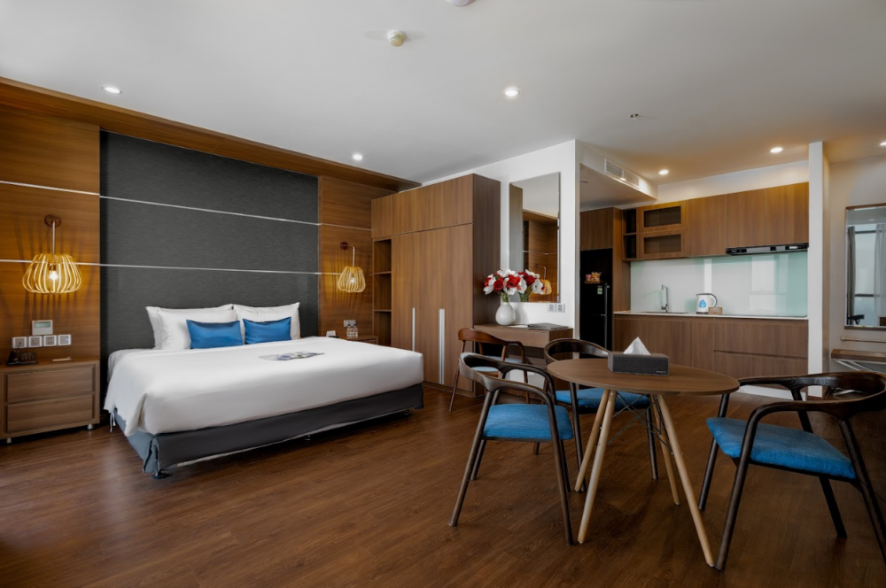 Beachfront 1 Bedroom Apartment, Haian Beach Hotel & Spa 4*