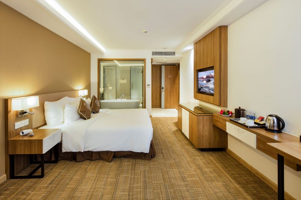 Premier Deluxe, Comodo Nha Trang 5*