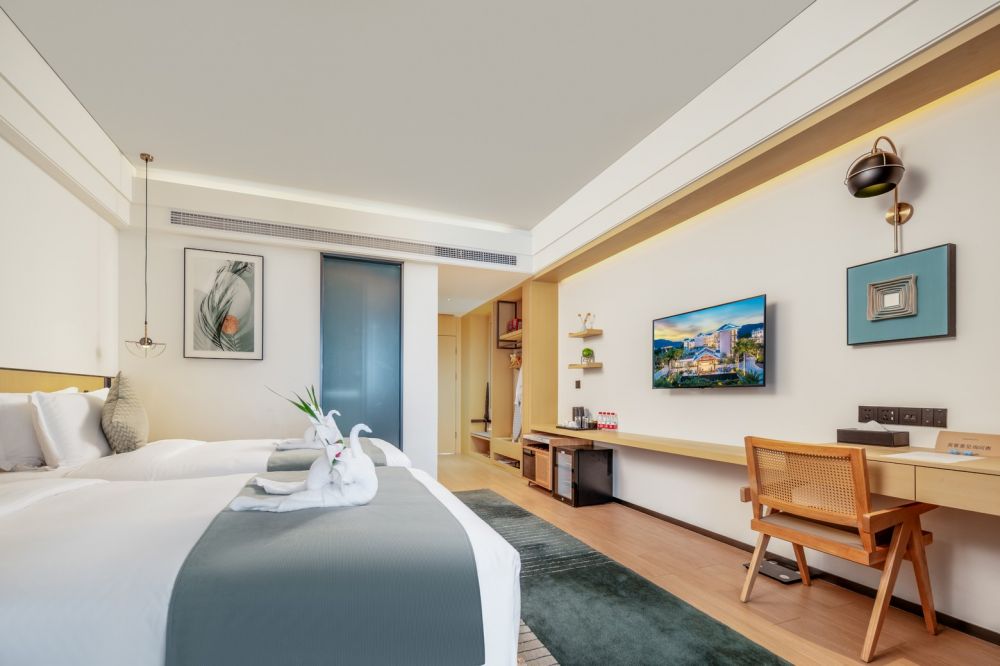 Mountain View (Sky Garden), Sanya Yalong Bay No.99 Suite Resort Hotel 4*