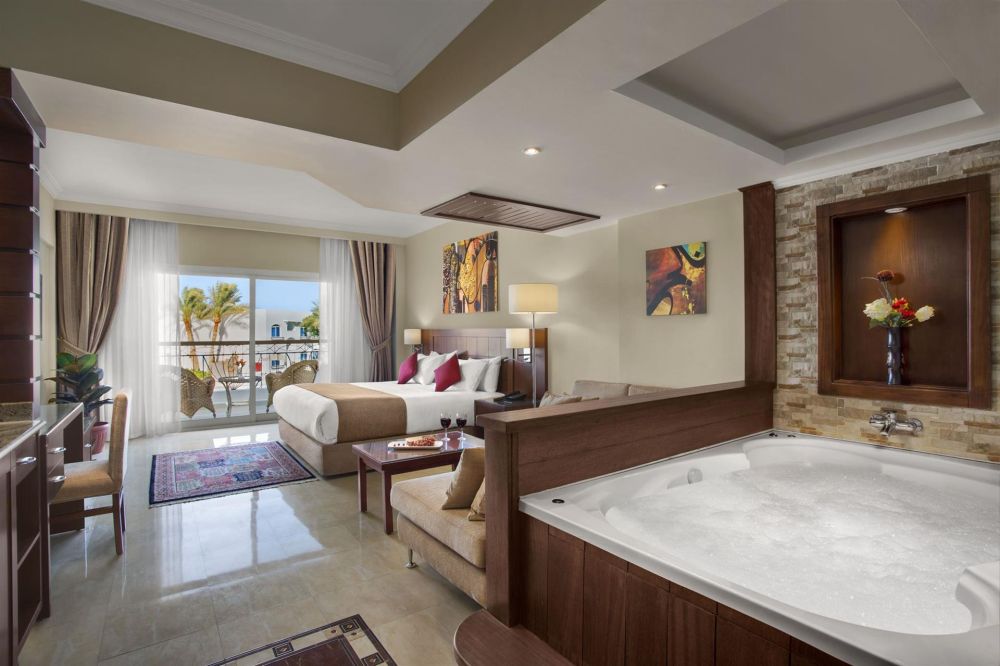 Premium Suite Pool View, Sultan Gardens Resort 5*