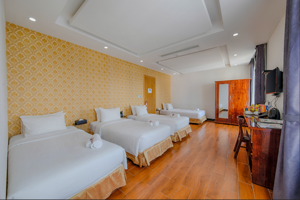 Family TRPL, Sea Queen Hotel 3*