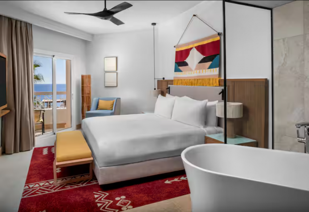 Beachside Premium Suite PV/SV, Doubletree By Hilton Sharm Bay Resort Mountain Side 4*