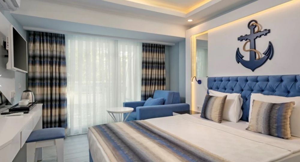 Standard, Marine Family Club Hotel 5*