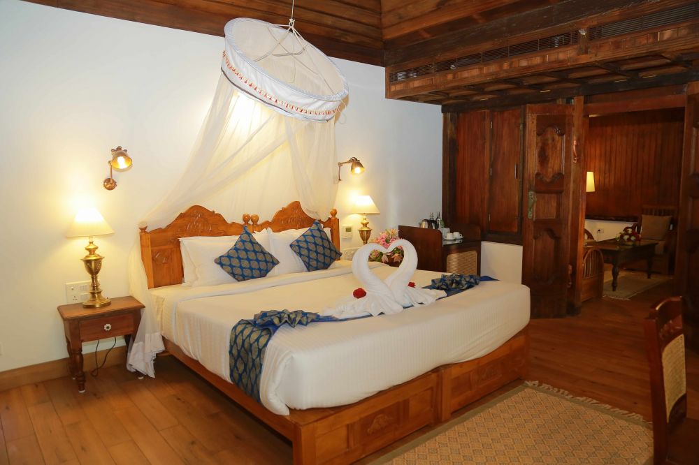 Dhanwanthari Heritage Pool Villa With Treatment Room A/C, Ayursoma 4*