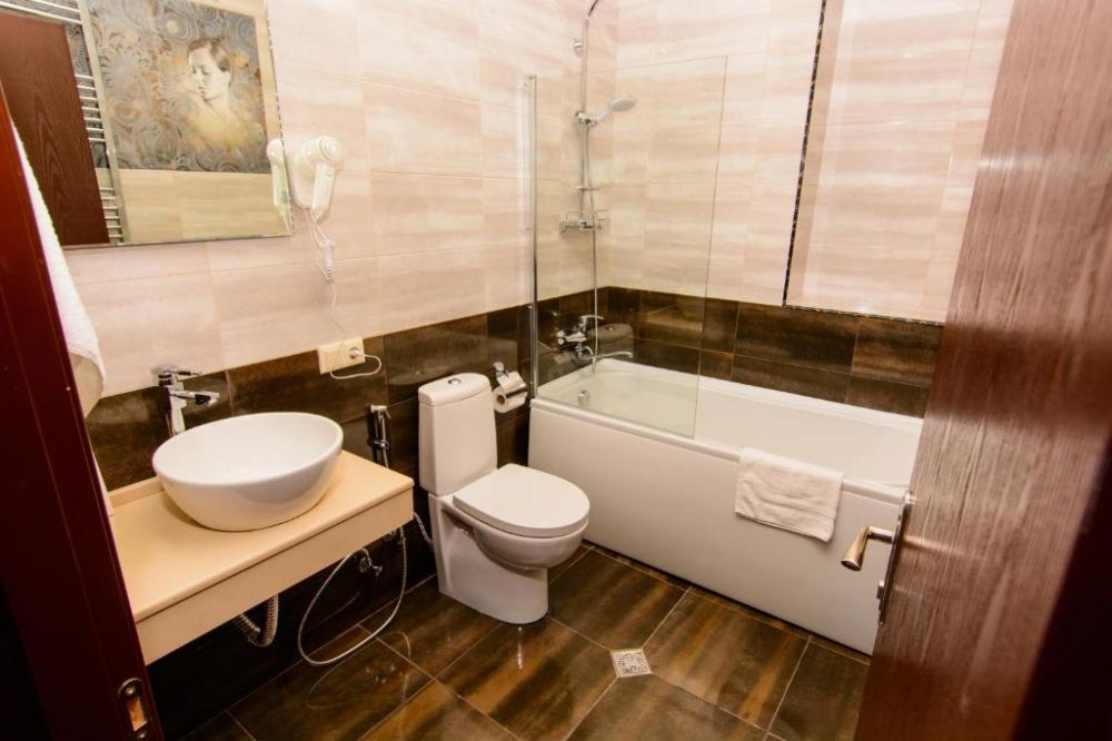Deluxe Twin, River Side 4*