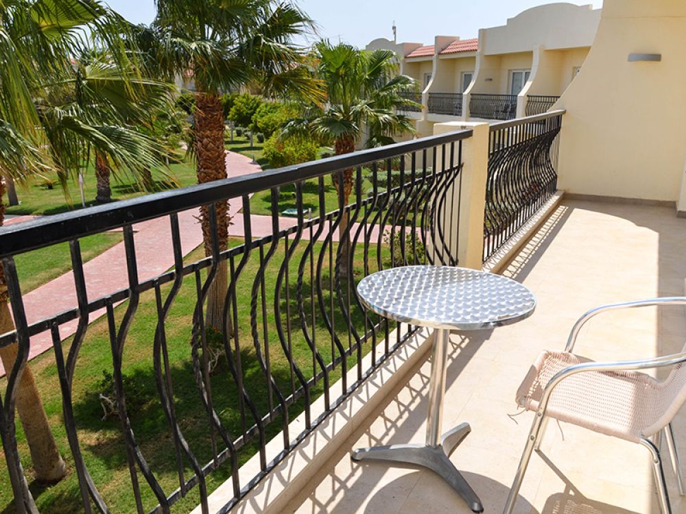 Mountainside Diamond Suite Pool view (ex.Diamond Pool View Suite), Doubletree By Hilton Sharm Bay Resort Mountain Side 4*