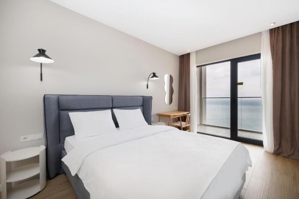 Studio Sea View without Balcony/ with Balcony, Next White Aparthotel 