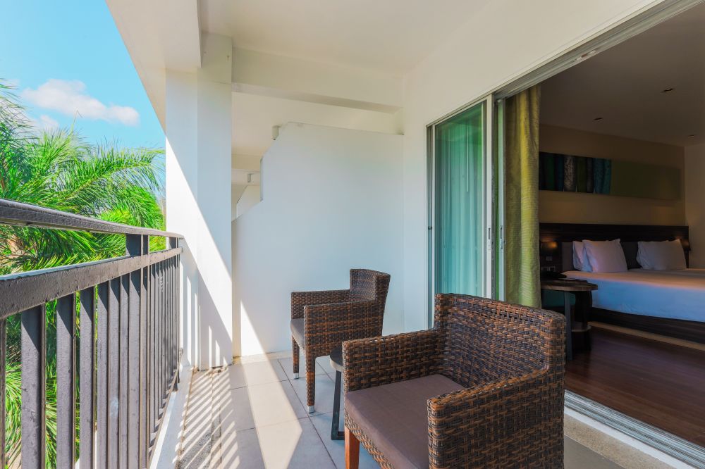 1 King Premium, Holiday Inn Resort Phuket Karon Beach (ex. Destination Resorts Phuket Karon Beach) 4*