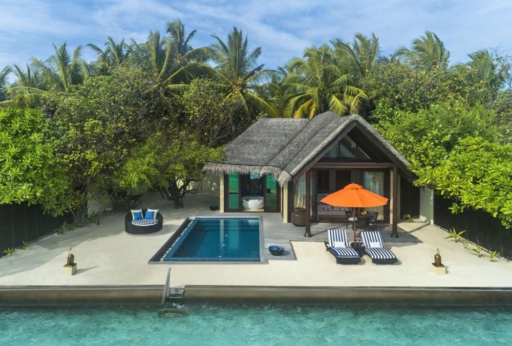 Sunrise Oceanfront Villa with Pool, Taj Exotica Resort & Spa 5*