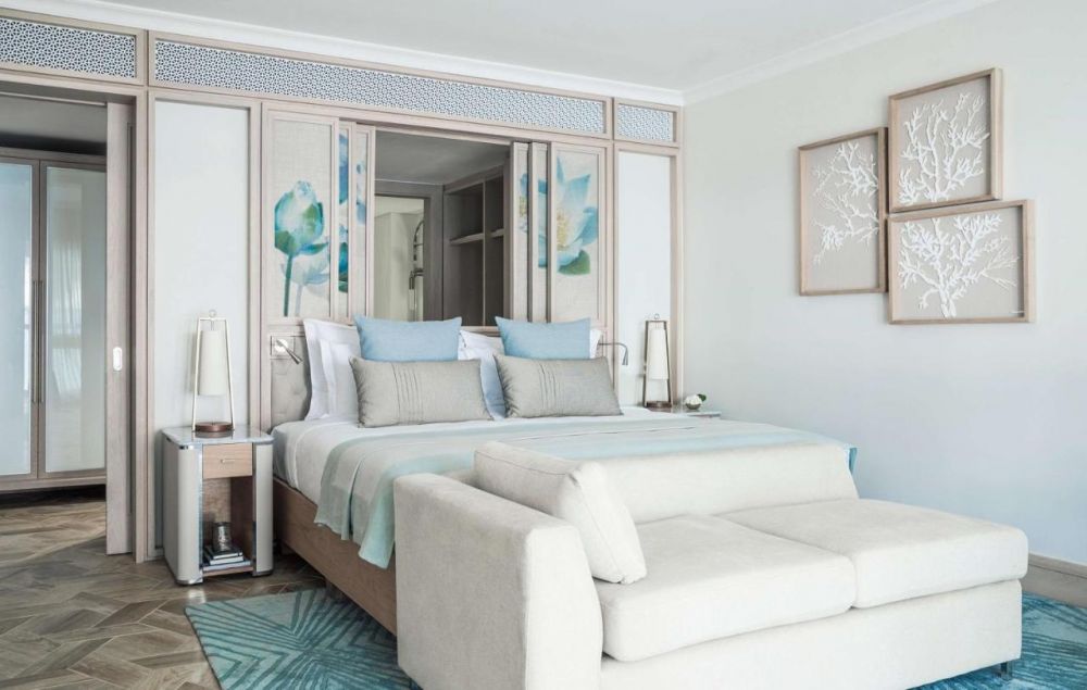 Beachfront Junior Suit, One & Only Le Saint Geran 5*