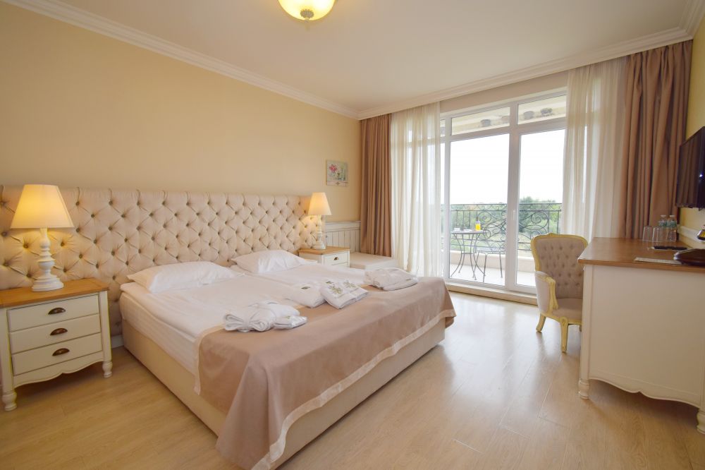 APP LUX, Therma Palace 5*