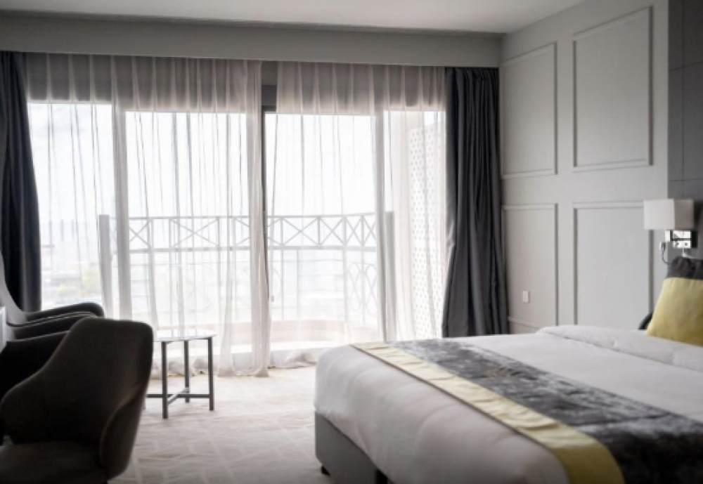 Standard King Room, Manhattan Business Hotel 4*