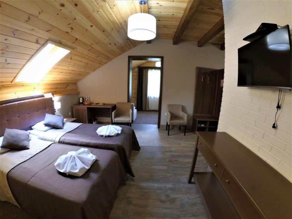 Two-room Junior Suite with Lake View (Vita Lake Hotel), Озеро Vita 