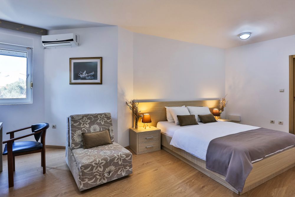 Standard Double+Extra Bed no Balcony, Vanty by Aycon Apartments (ex. Kolomat) 3*