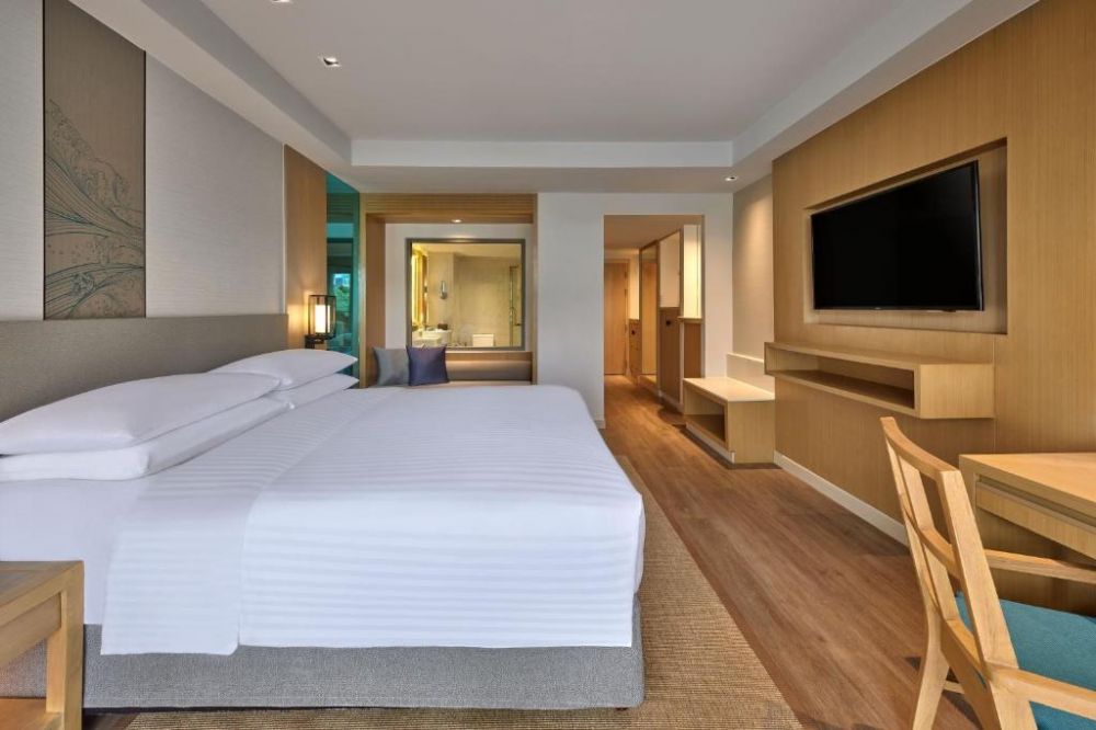 Guest Room Pool View, Phuket Marriott Resort & Spa Merlin Beach 5*