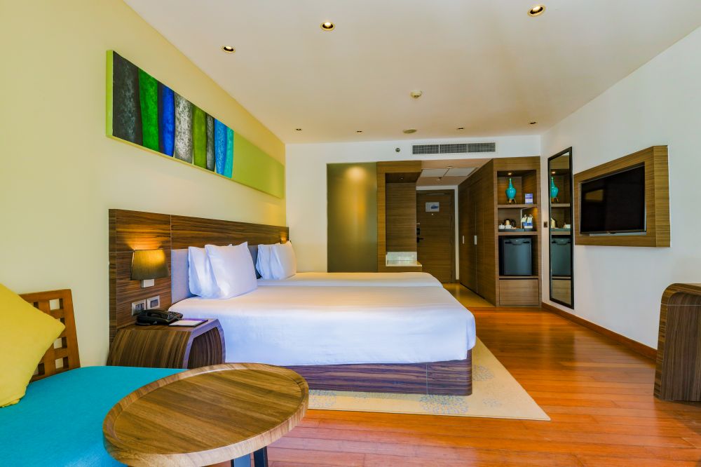 1 King Premium, Holiday Inn Resort Phuket Karon Beach (ex. Destination Resorts Phuket Karon Beach) 4*