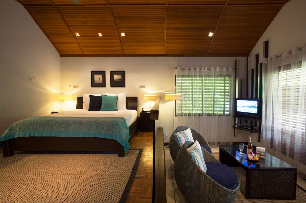 Deluxe Bungalow, Niva Velassaru Maldives (ex. Velassaru Maldives) 5*