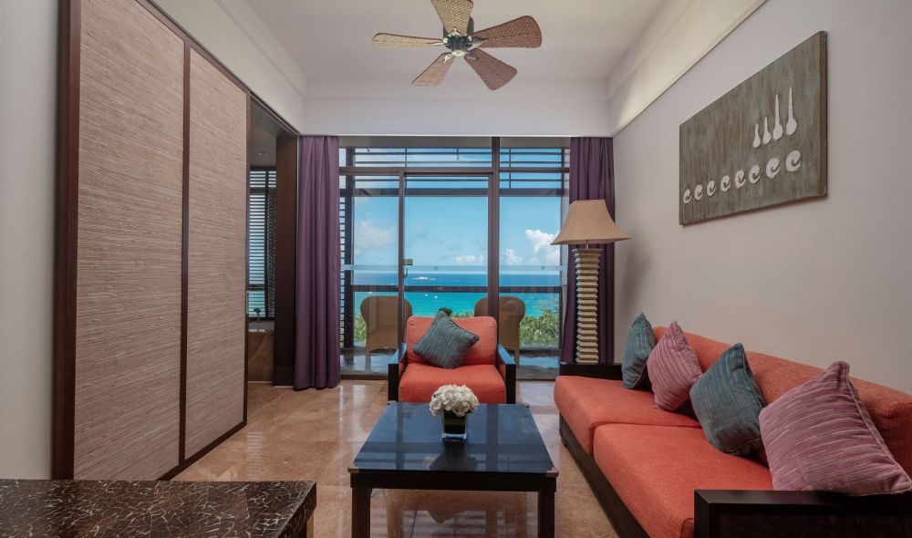 Elegant Sea View Mini Suite, Mangrove Tree Resort Yalongbay 5*