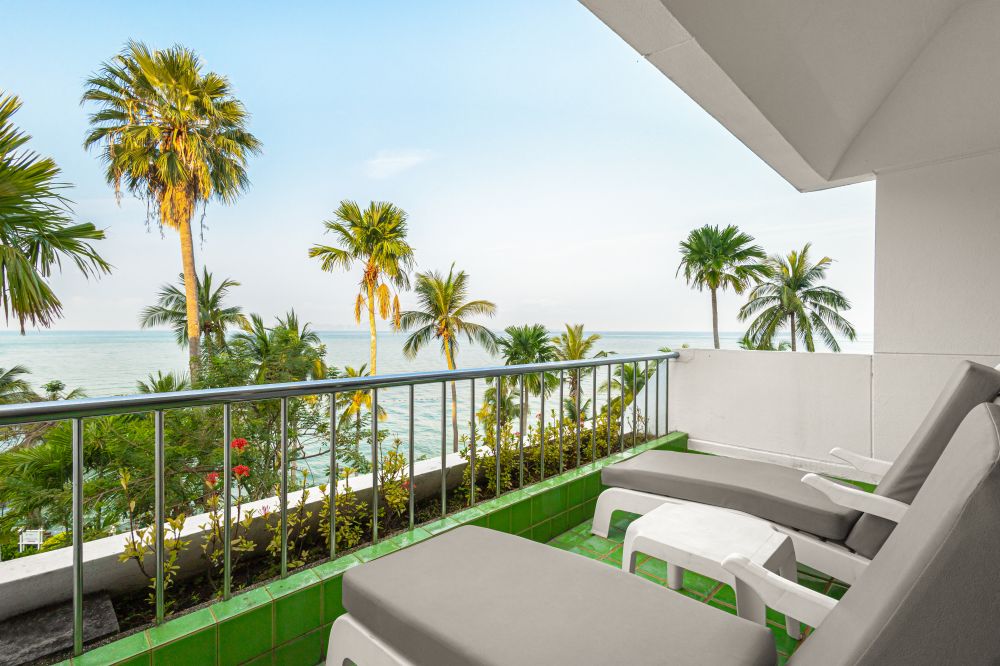 Honeymoon Deluxe Room, Royal Cliff Beach Terrace 5*