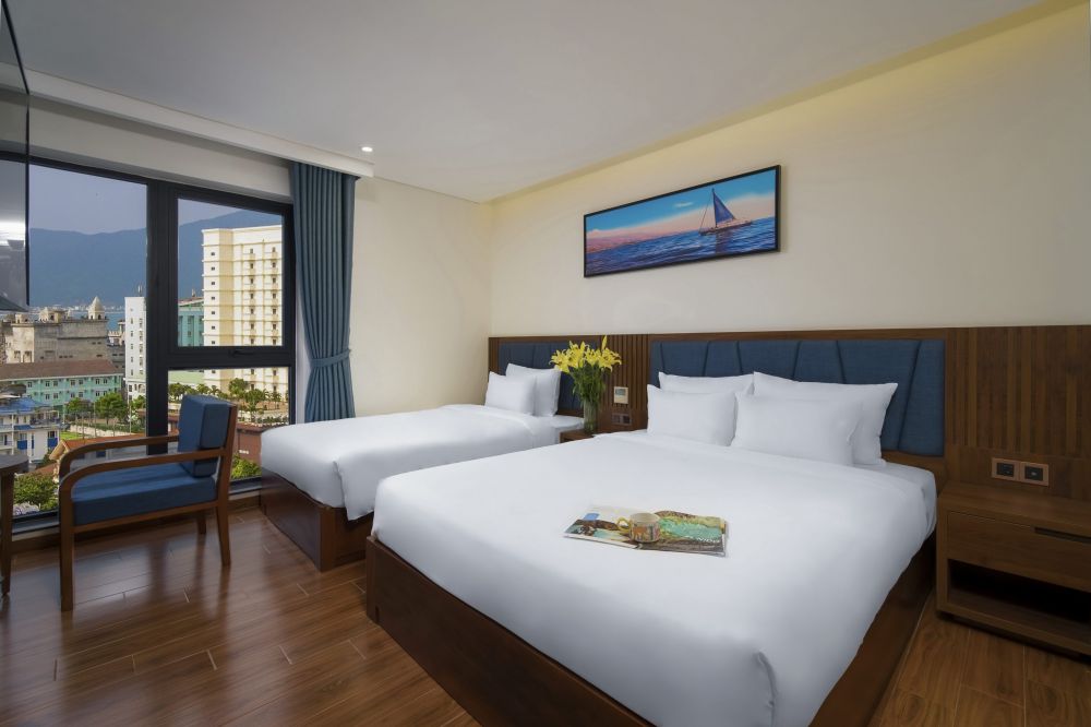 Deluxe Triple City View, Ruby Star Da Nang Hotel 3*