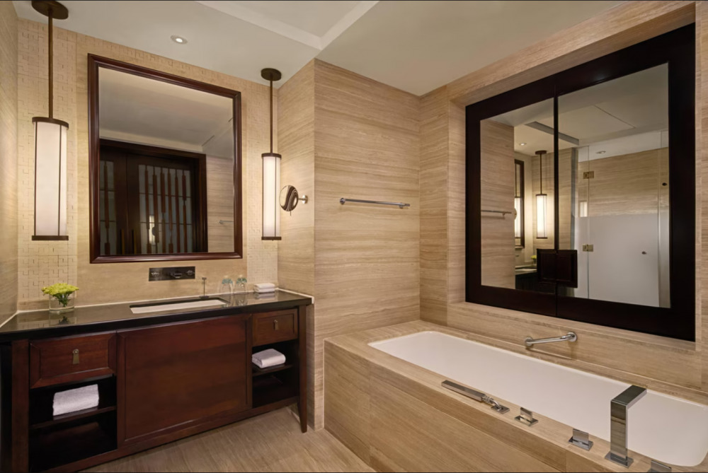 Deluxe Room, Sheraton Shenzhou Peninsula Resort 5*