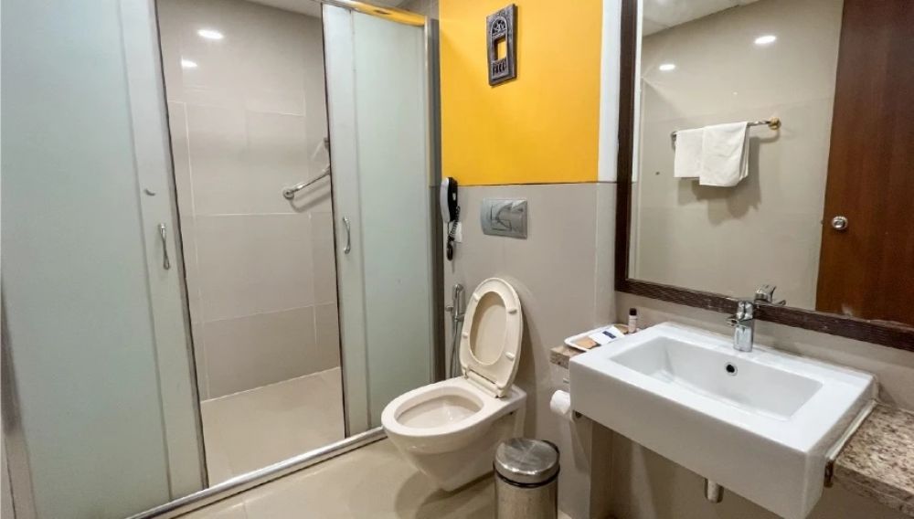 Poolside Room, Acron Seaway Resort 3*