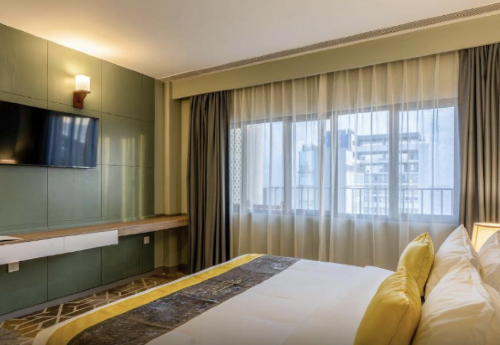 Deluxe Room, Manhattan Business Hotel 4*