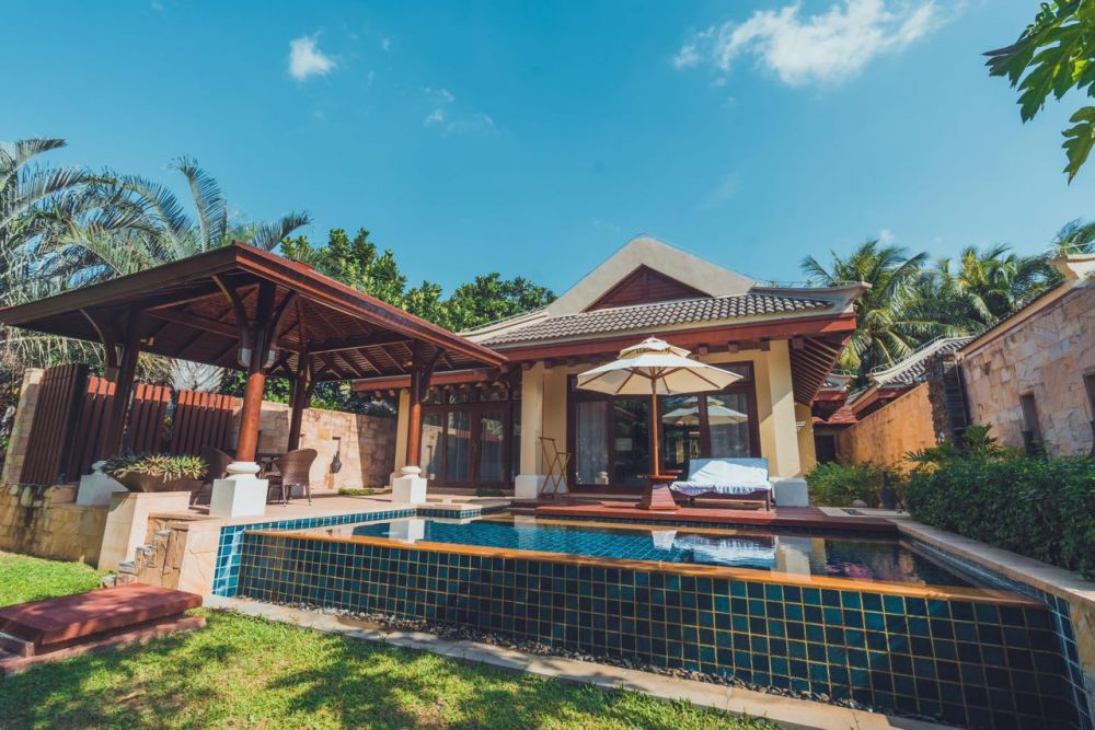 One-Bedroom Garden View Villa, The Ritz-Carlton Sanya Yalong Bay 5*