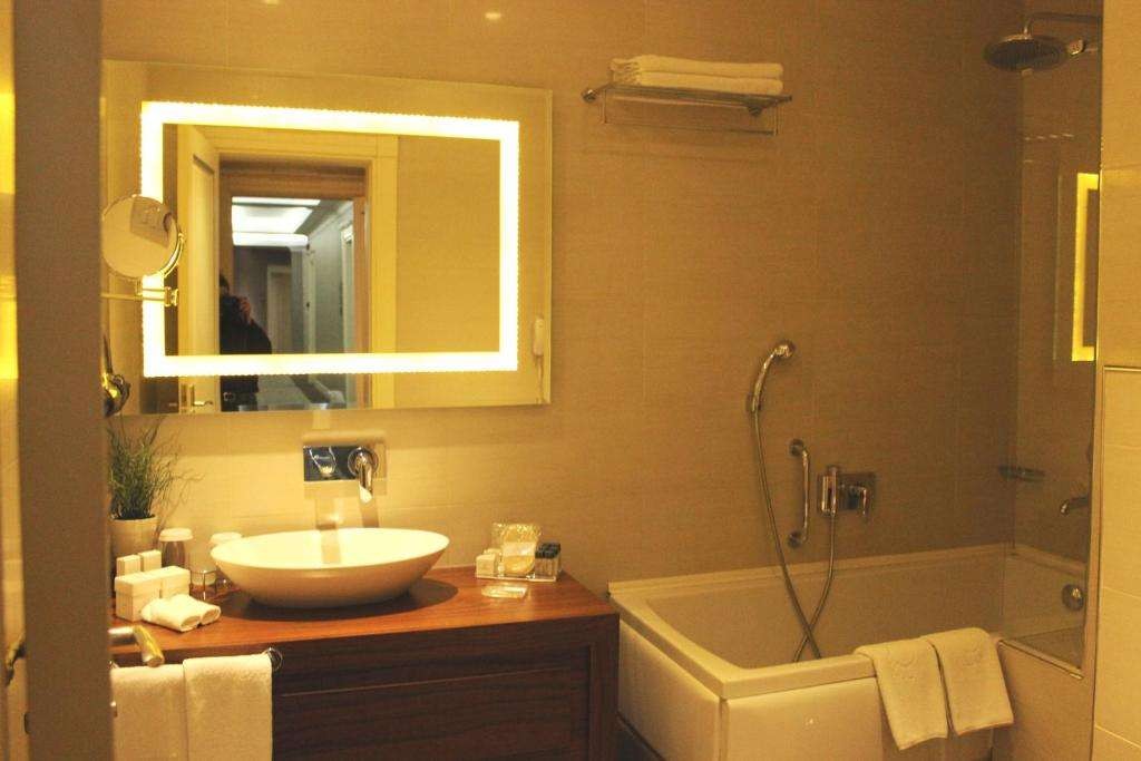 Luxe, Batumi World Palace 4*