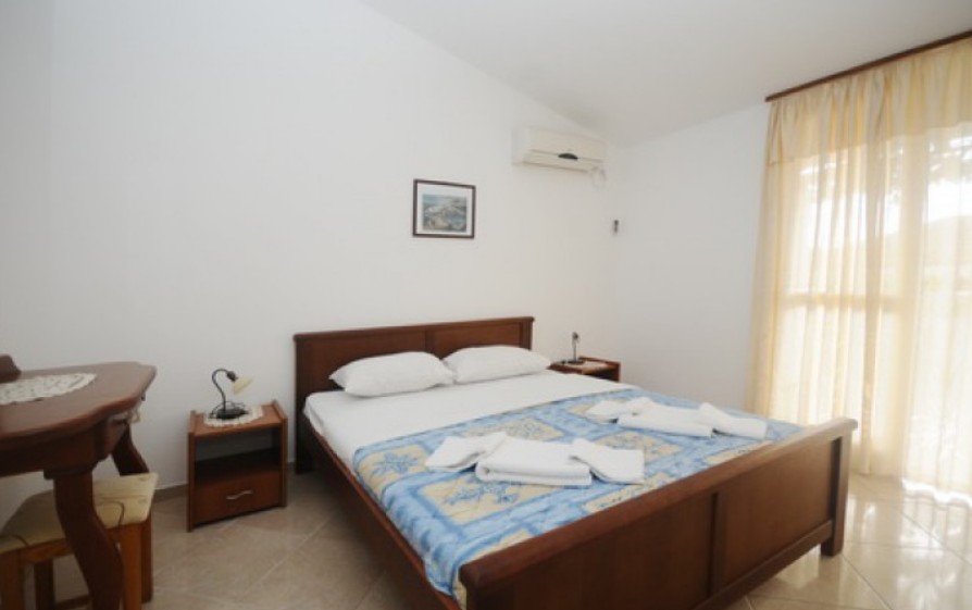 2 Bedroom Apartment 04, Jelena 27 3*