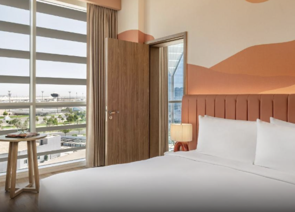 1 Queen Family Suite Plaza View, Yas Plaza Circuit (ex. Centro Yas Island Rotana) 4*