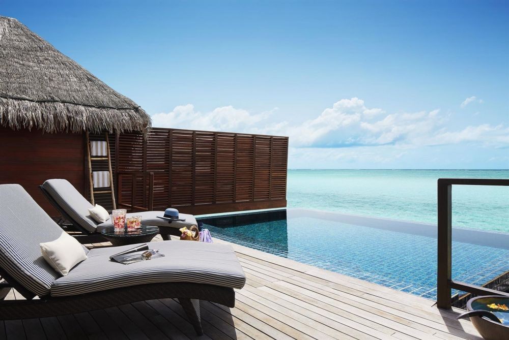 1 Bedroom Sunrise Overwater Suite with Pool, Taj Exotica Resort & Spa 5*