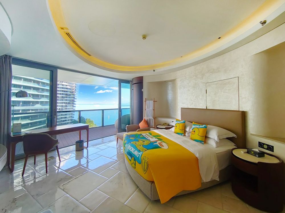 Family Ocean View Suite (Three Beds Room), Phoenix Island Resort Sanya 5*