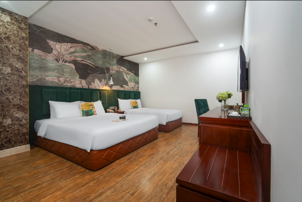 Standard Room DBL/TRPL, Crystal Hotel Danang 3*