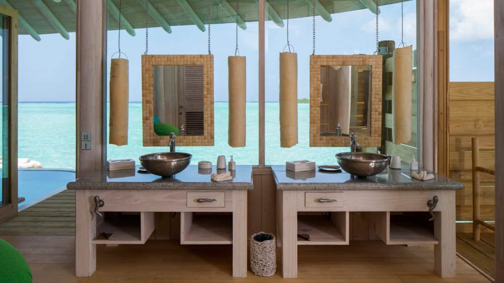 1 Bedroom Sunset Water Retreat with Slide, Soneva Jani 5*